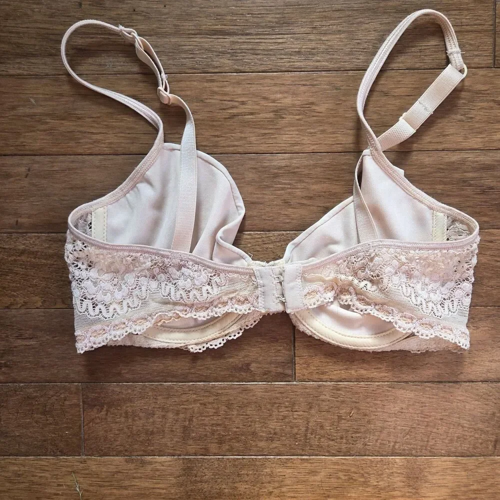 Olga 34D Lot Of 3 Lightly Lined Bras - Nude, White, & Creamish/Green